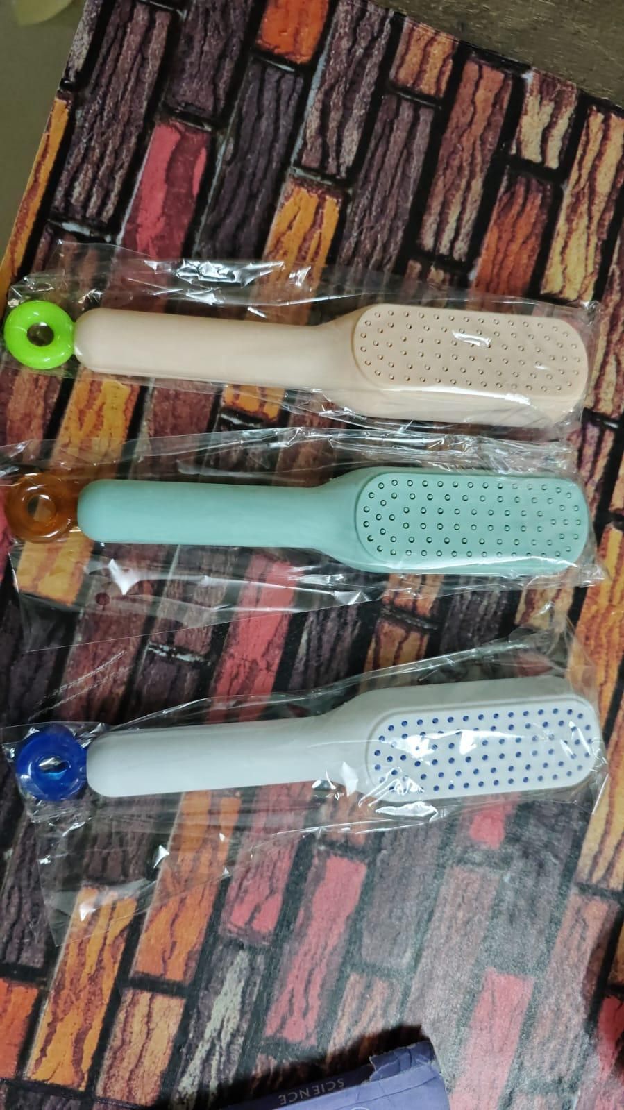 Self-Cleaning Anti-Static Hair Massage Comb – Gentle for Adults & Kids | Pack of 1 | NISHU Superstores