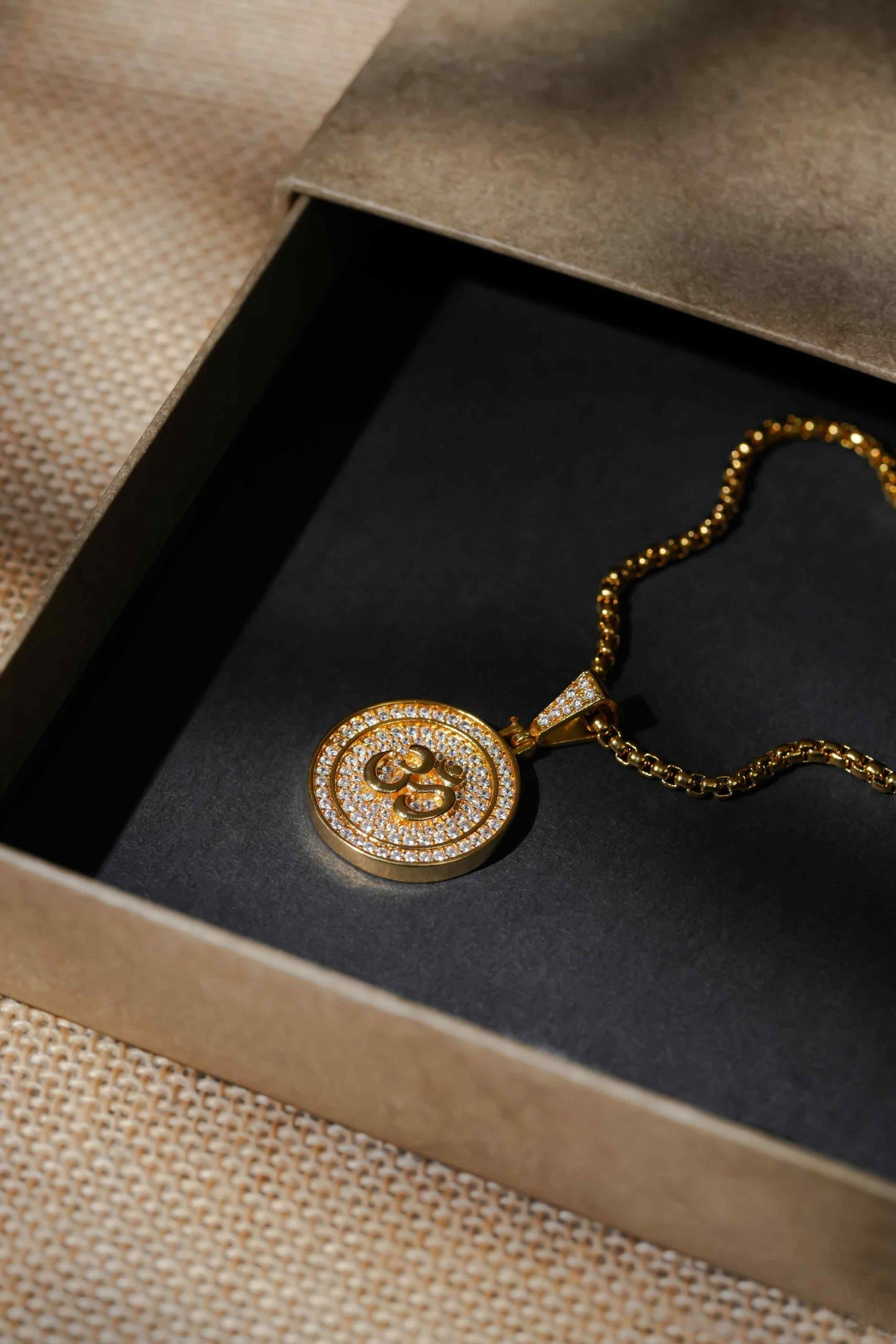 Om Symbol Pendant with Chain – Spiritual & Stylish Jewelry | NISHU Superstores