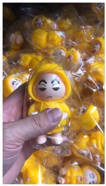 Shin Chan Face Changing Keychain – Cute Cartoon Key Ring Toy | NISHU Superstores