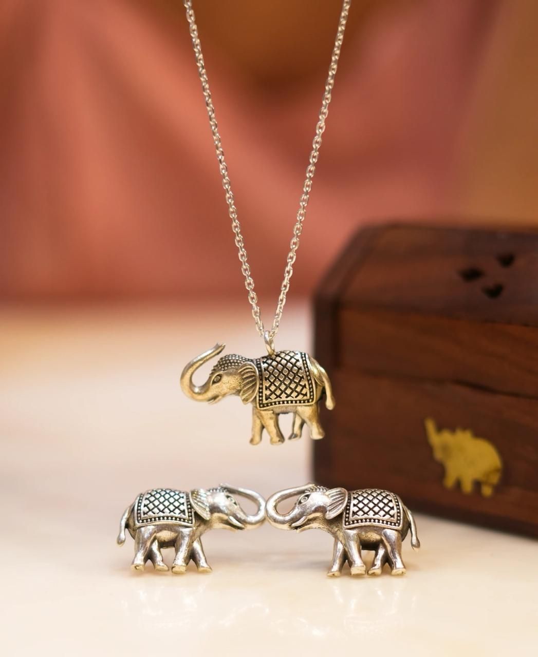 Elephant Necklace Set – Stylish Jewelry for Women | NISHU Superstores