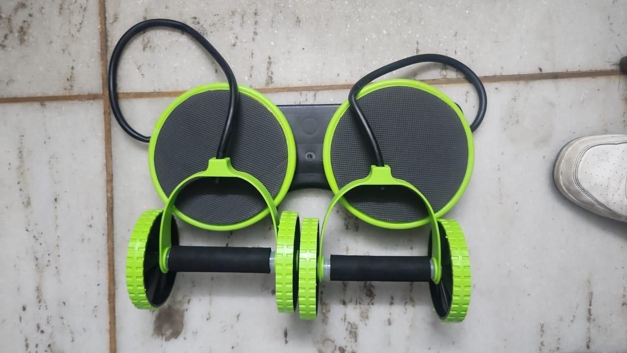 Abdominal Roller Wheel with Knee Pad – Core Workout Fitness Equipment | NISHU Superstores