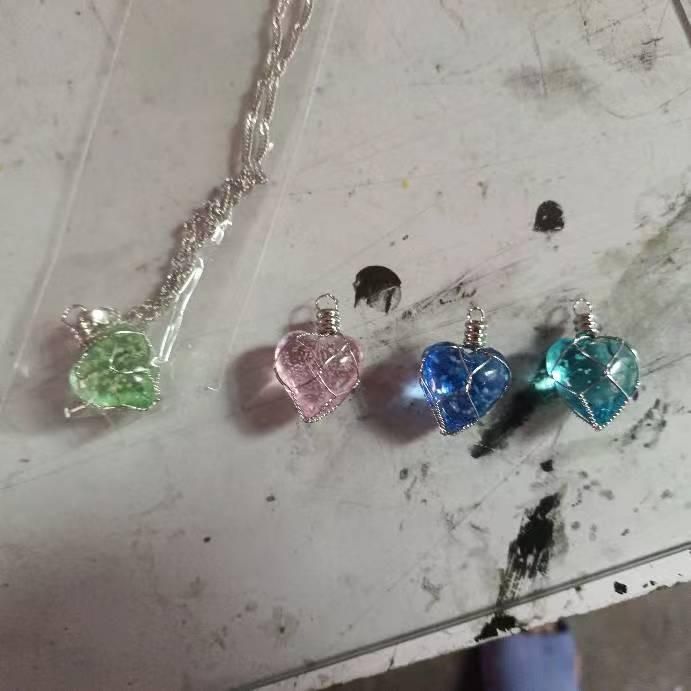 Fashion Metal Wrapped Love Heart Crystal Stone Pendant – Elegant Jewelry | NISHU Superstores