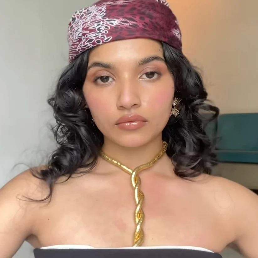 Multi-Styling Bendable Necklace – Adjustable & Versatile | NISHU Superstores