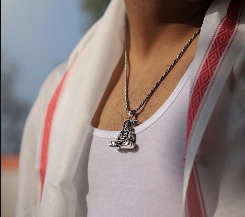 Hanuman Silver Locket with Chain – Spiritual Jewelry for Protection | NISHU Superstores