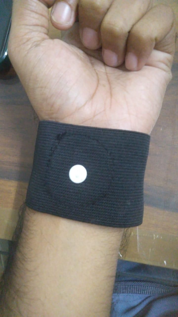 Sugar Control Wristband (Black Color) – Health Support & Stylish Design | NISHU Superstores