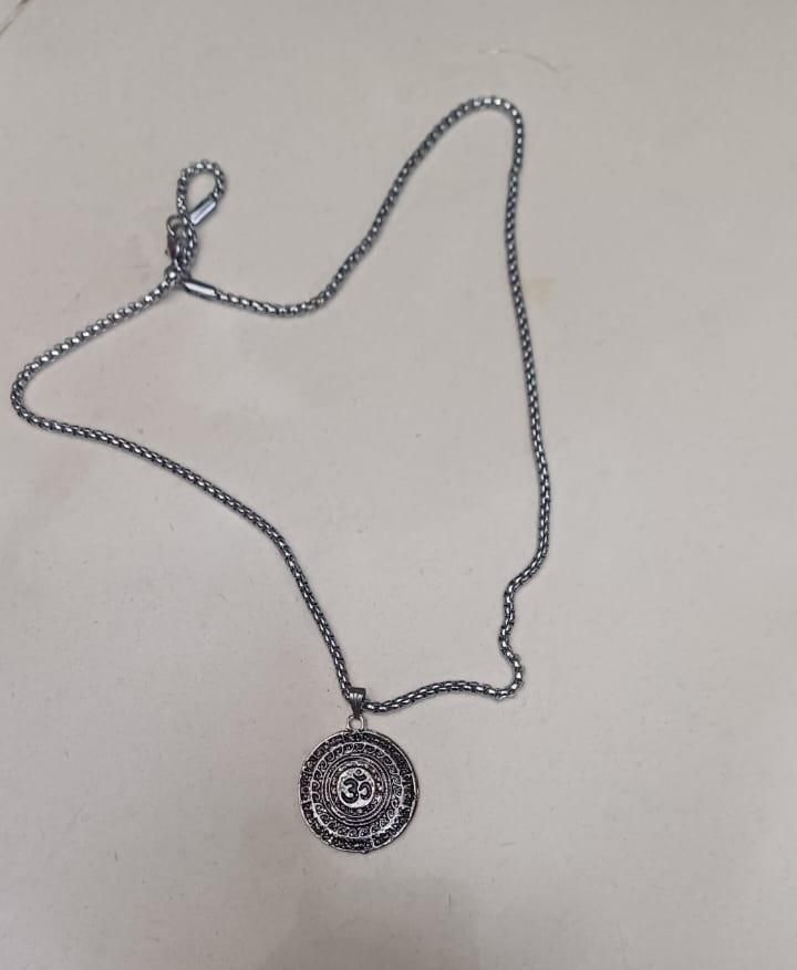 Spiritual OM Mantra Pendant for Men & Women – Divine Energy | NISHU Superstores