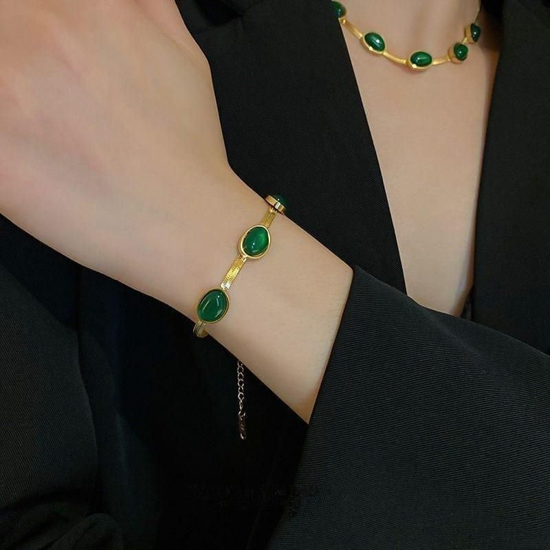 Oval Green Crystal Pendant Necklace & Bracelet Set | NISHU Superstores