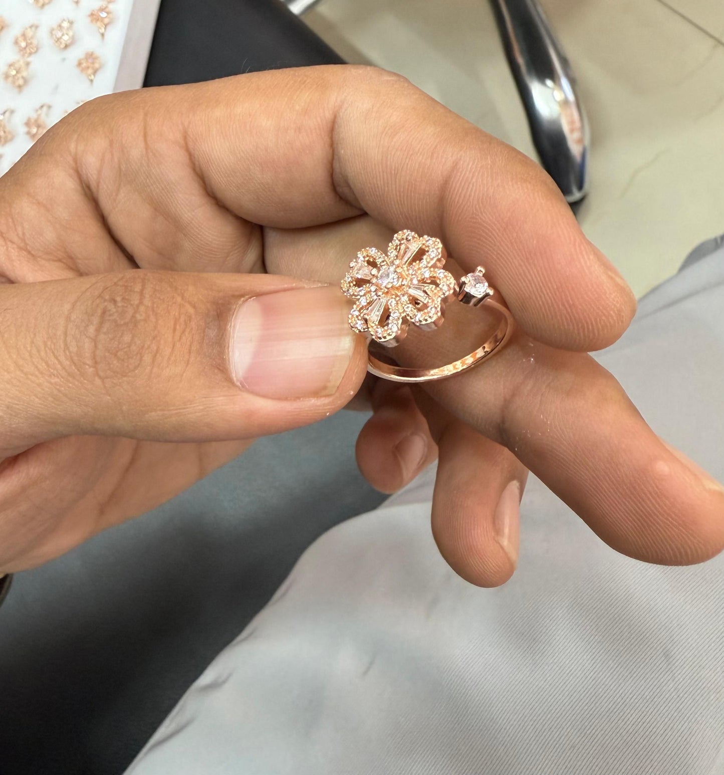 Four-Leaf Clover Spinning Gold Ring – Stylish & Adjustable Fashion Jewelry | NISHU Superstores