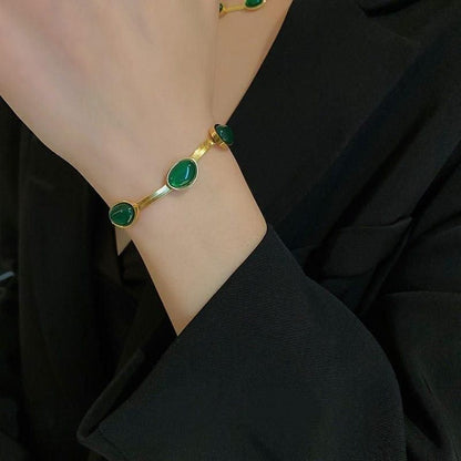 Oval Green Crystal Pendant Necklace & Bracelet Set | NISHU Superstores