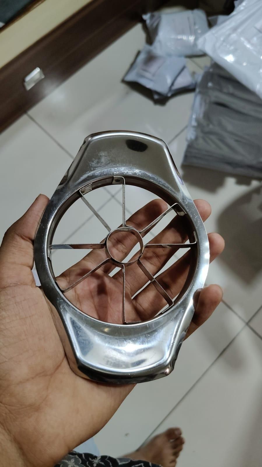 Stainless Steel Apple Cutter with 8 Blades – Quick Fruit Slicer Tool | NISHU Superstores